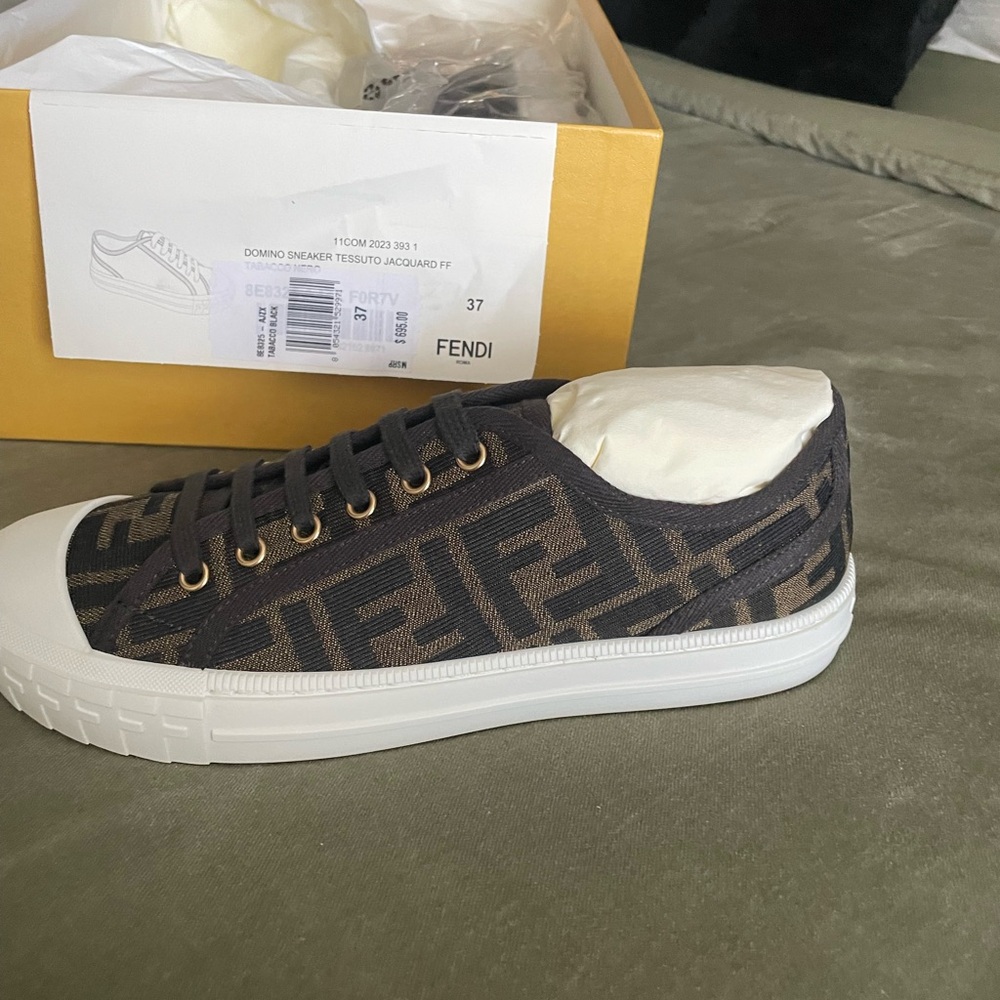 Fendi Brown FF Fabric Low-Top Sneakers - Picture 3 of 3